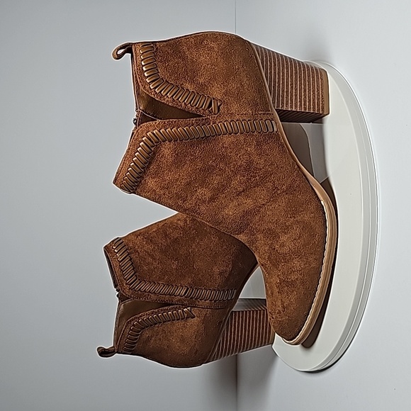 Dolce Vita DV Jace Booties Ankle Boot Block Heel Pointed Toe Faux Suede Brown 10 - Picture 9 of 14